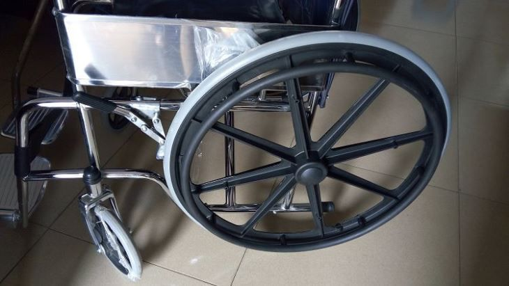 Fauteuil roulant pliable léger manuel