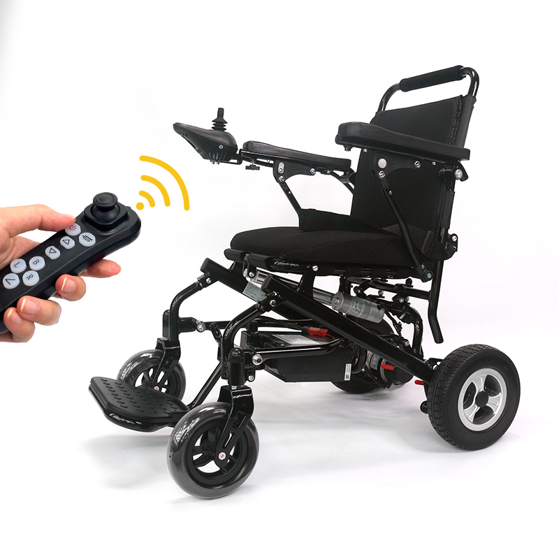 Fauteuil roulant électrique TOPMEDI TEW007DSA personnalisé avec fabricants de télécommandes de Chine