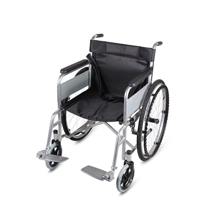 Fauteuil roulant pliant léger avec cadre en acier